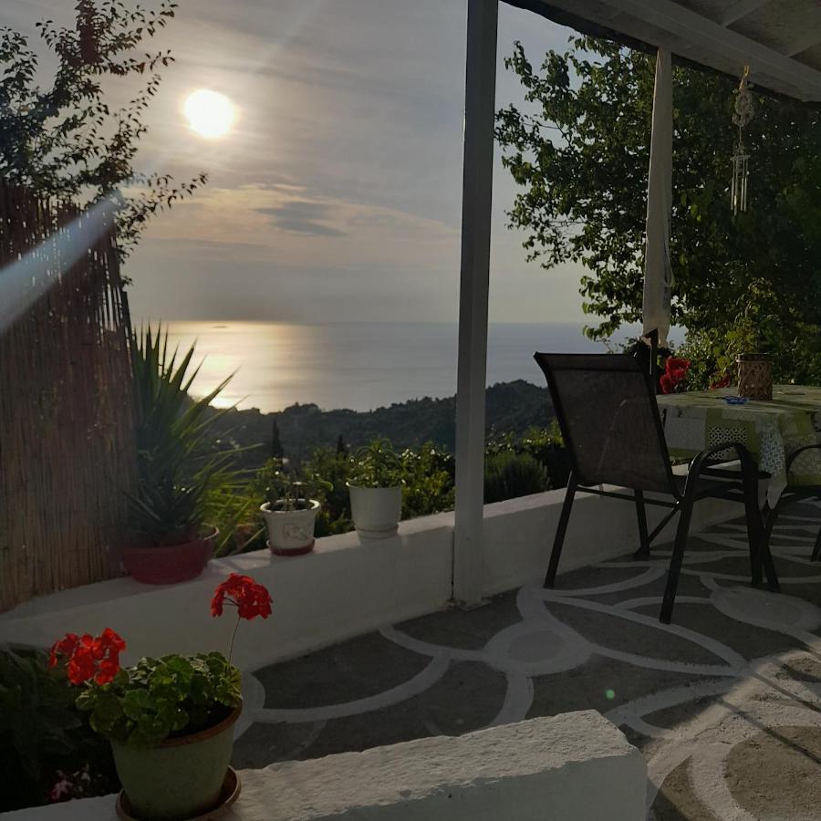 Sunrise House * Kymi